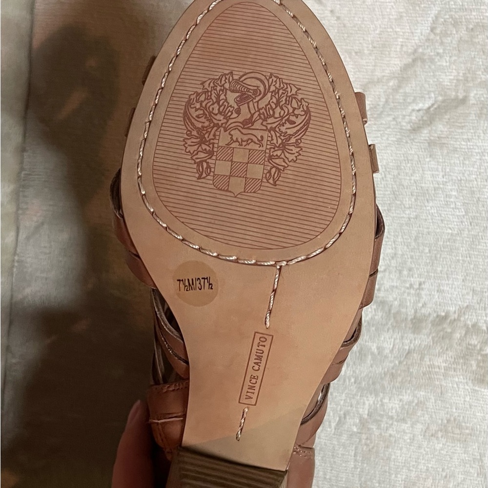 Brand new Vince Camuto cognac brown caged heels with zipper. Size 7.5 - Picture 3 of 3